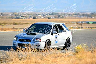 media/Nov-16-2024-Extreme Speed (Sat) [[6587d07cc4]]/Gold Group/Session 3 (The Bowl)/